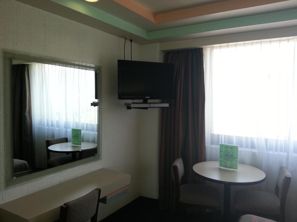 Hotel Puebla Mexico City Room photo